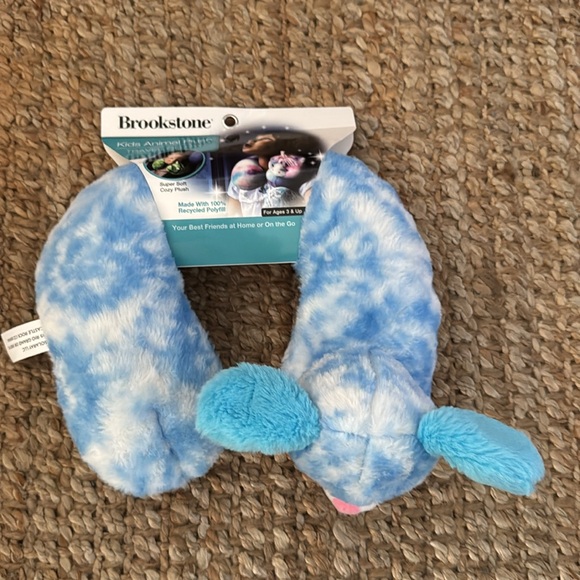 BROOKSTONE BUNNY KIDS ANIMAL BUNNY TRAVEL PILLOW BUNDLE - Picture 2 of 14